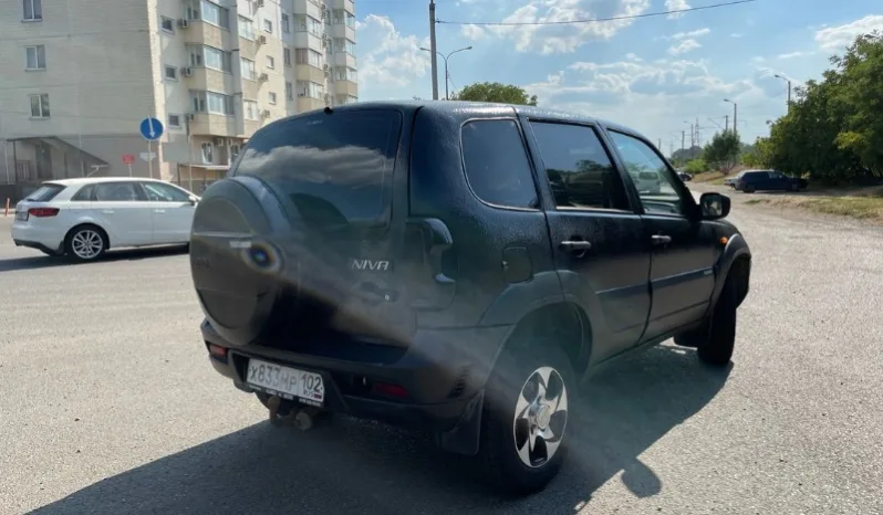 
 Chevrolet Niva 2009 года									