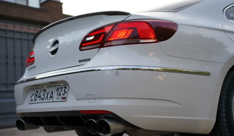 
 Volkswagen Passat CC 2012 года									